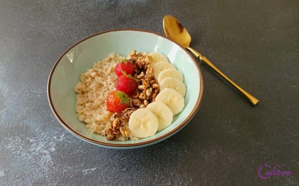 Bulgur ontbijtpap met granola