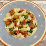 Gnocchi met spinazie, paddenstoelen en gorgonzola