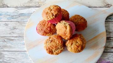 Volkoren muffins met rozijnen