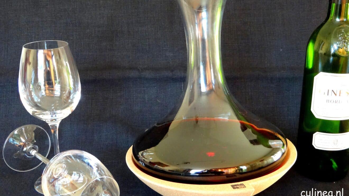 Vacu Vin Swirling Carafe