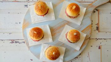 Gevulde mini cheeseburgers