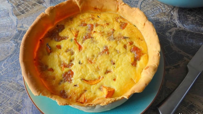 Pompoen quiche met blauwe kaas