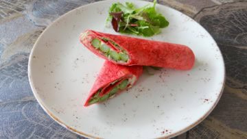 Rode biet wraps met groene asperges en Prosciutto