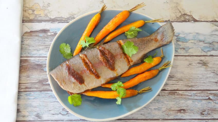 Zalmforel met misoboter uit de oven