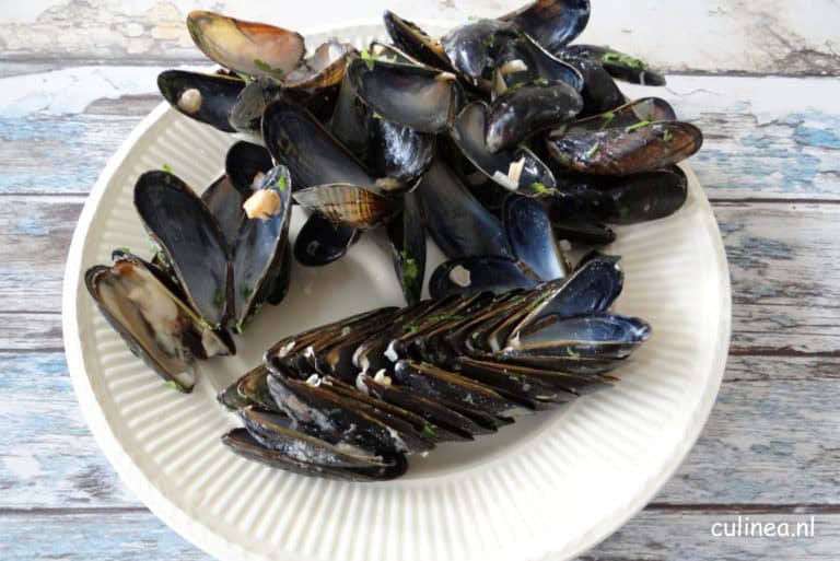 Hoe maak je mosselen schoon - Culinea.nl;