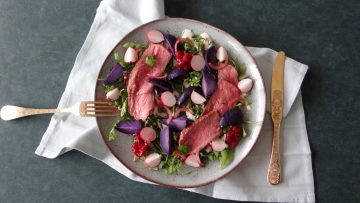 Beef salade met truffelaardappelen