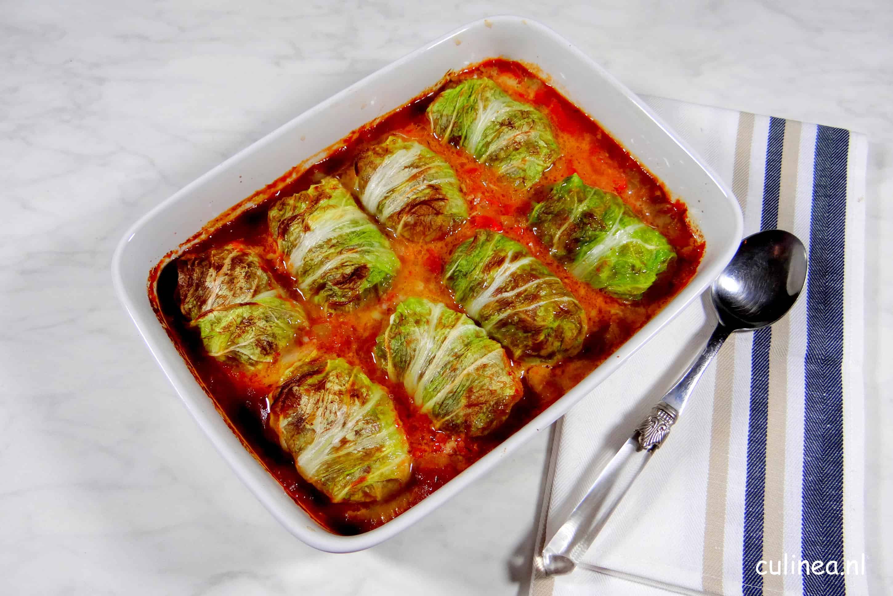 Gevulde Koolrolletjes In Tomatensaus Culinea Nl