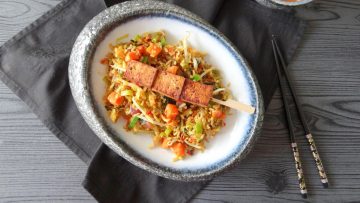 Pittige tofu met vegetarische nasi