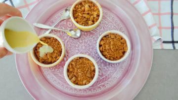 Nectarine en Amaretto crumble