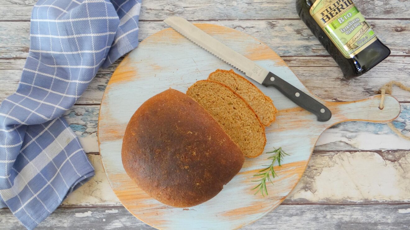 Brood met olijfolie en rozemarijn
