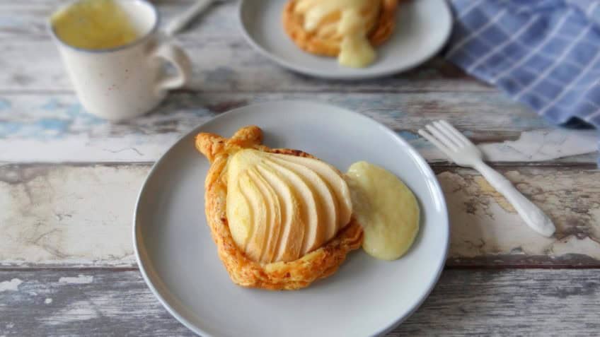 Perentaartjes met amandelspijs en speculaaskruiden