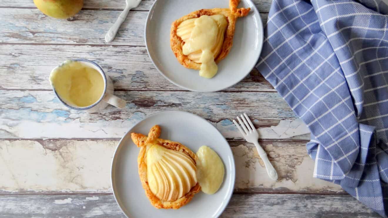 Perentaartjes met amandelspijs en speculaaskruiden