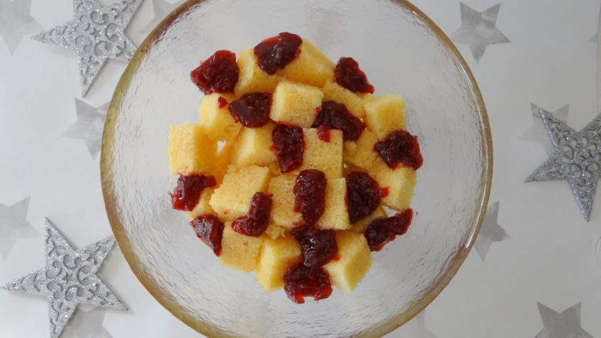Trifle met frambozen en meringes