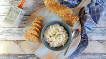 Pittige fetadip met zongedroogde tomaten