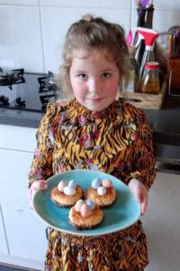 Kokos vogelnestjes met dragee eitjes