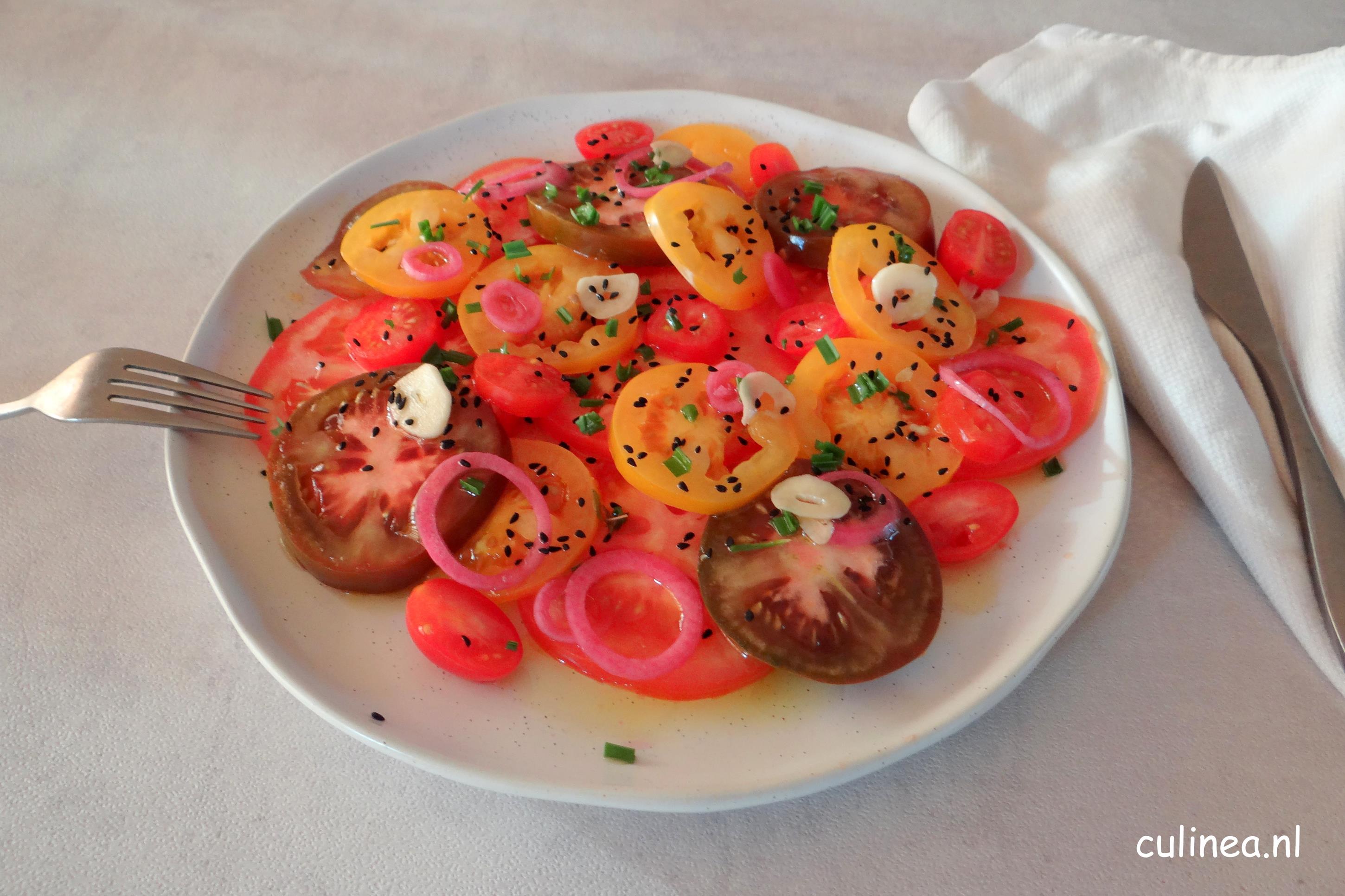 Tomatensalade met warme knoflookdressing 8 (Copy) - Culinea.nl;