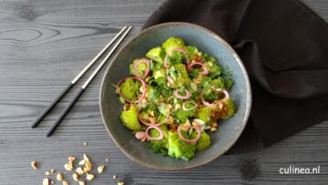 Aziatische broccoli salade