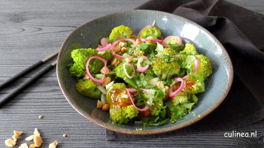 Aziatische broccoli salade