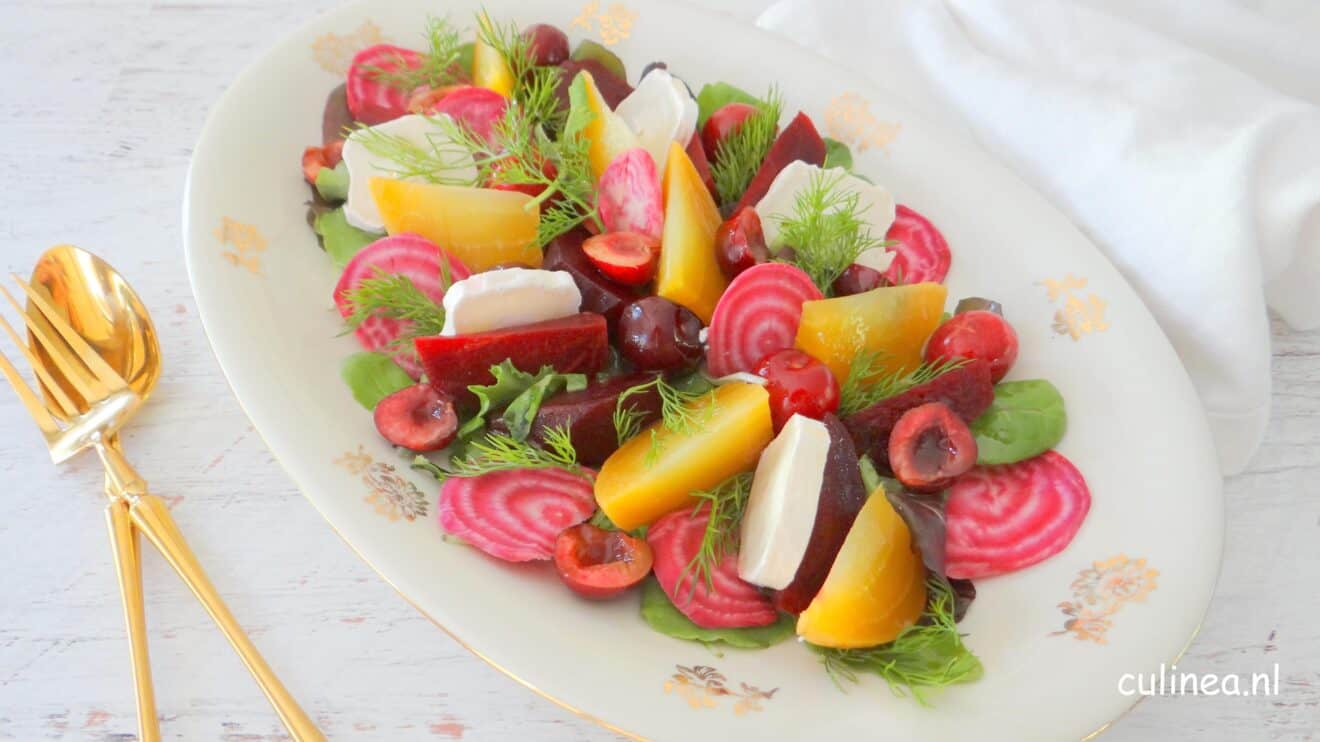 Gekleurde bietjes salade met geitenkaas