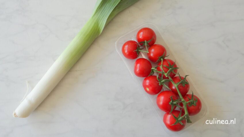 Gestoofde prei met tomaten