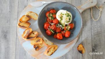 Burrata met geroosterde tomaatjes