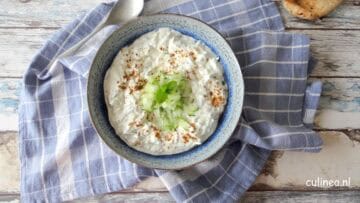 Yoghurt komkommersaus Raita