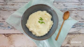 CCassave puree met knoflook