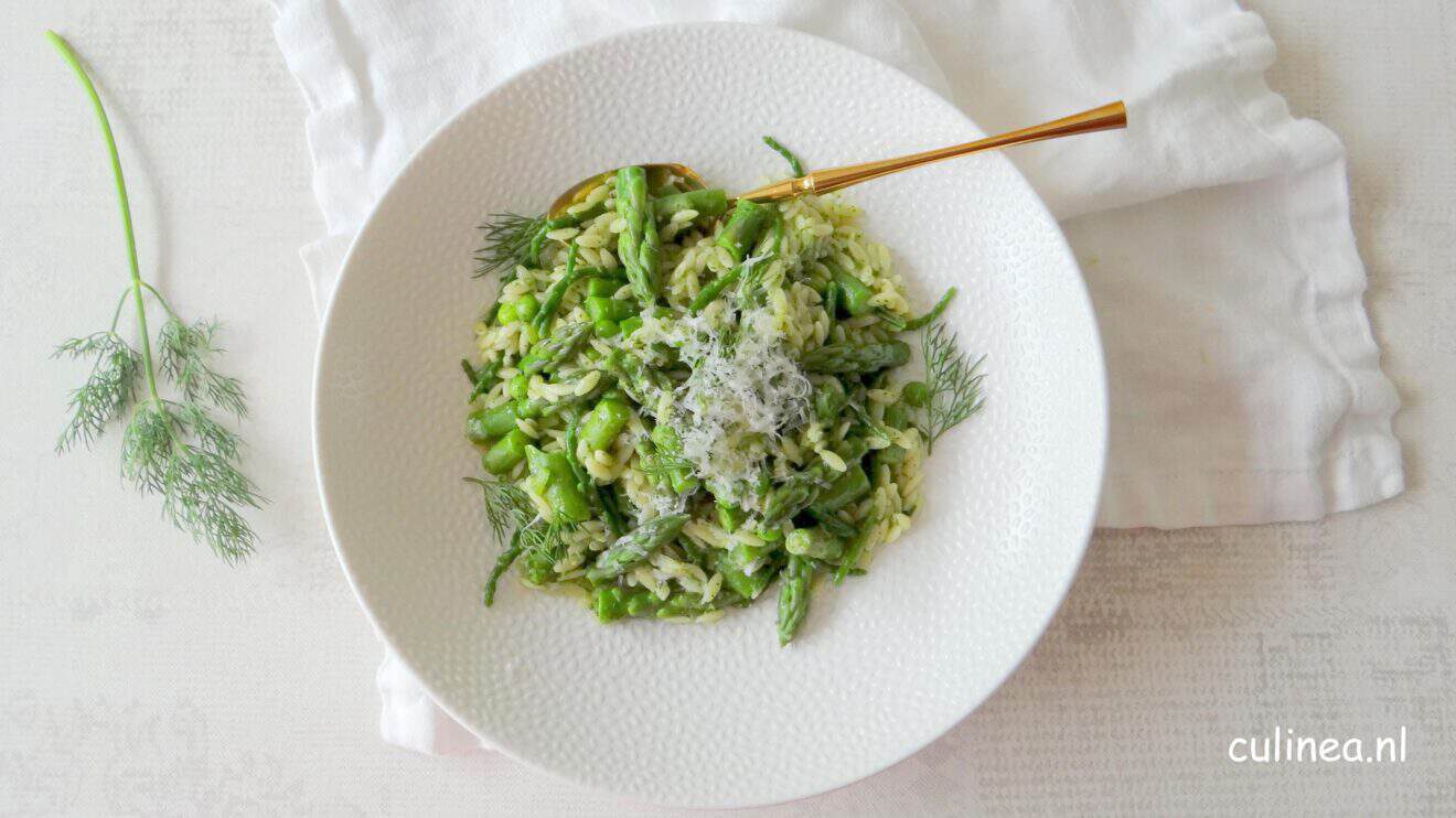 Orzotto met asperges en dillepesto