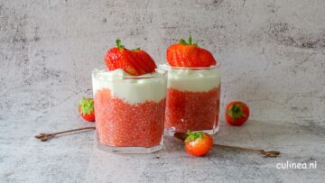 Tapiocapudding met aardbeien