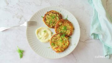 Courgetteburgers met citroenmayonaise