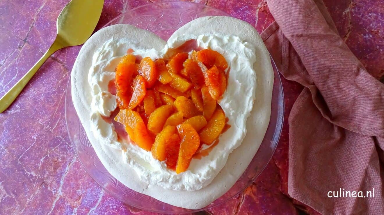 Pavlova met bloedsinaasappels