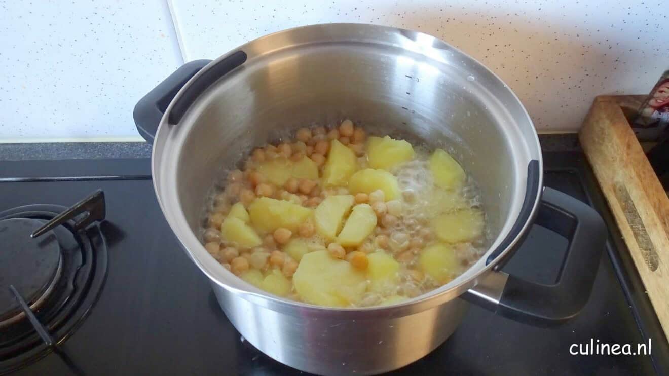 Aardappel en kikkererwtenpuree