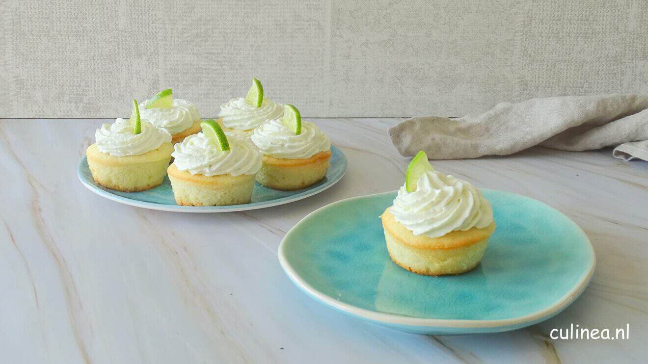 Key lime pie cakejes