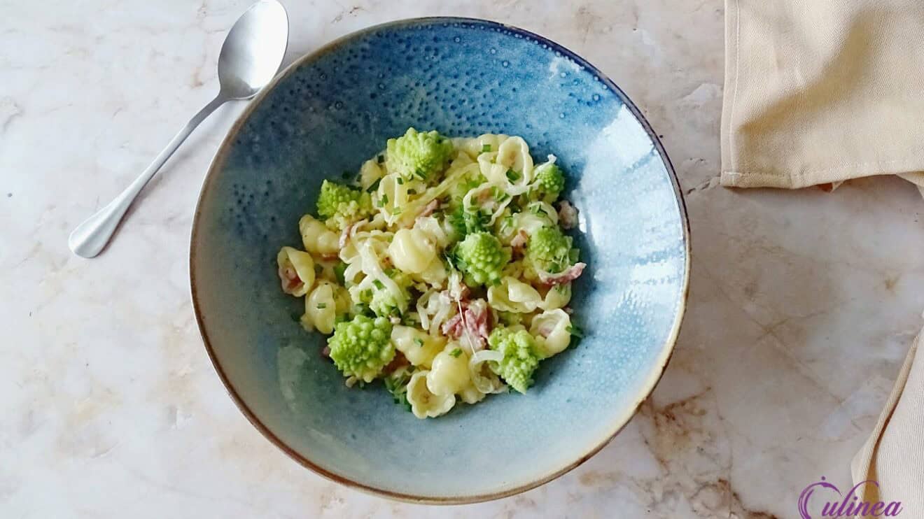 Pasta met romanesco en kaassaus