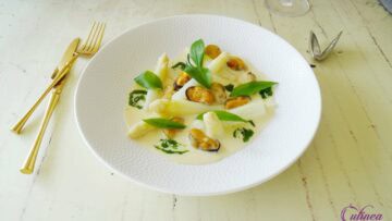 Asperges met mosselen