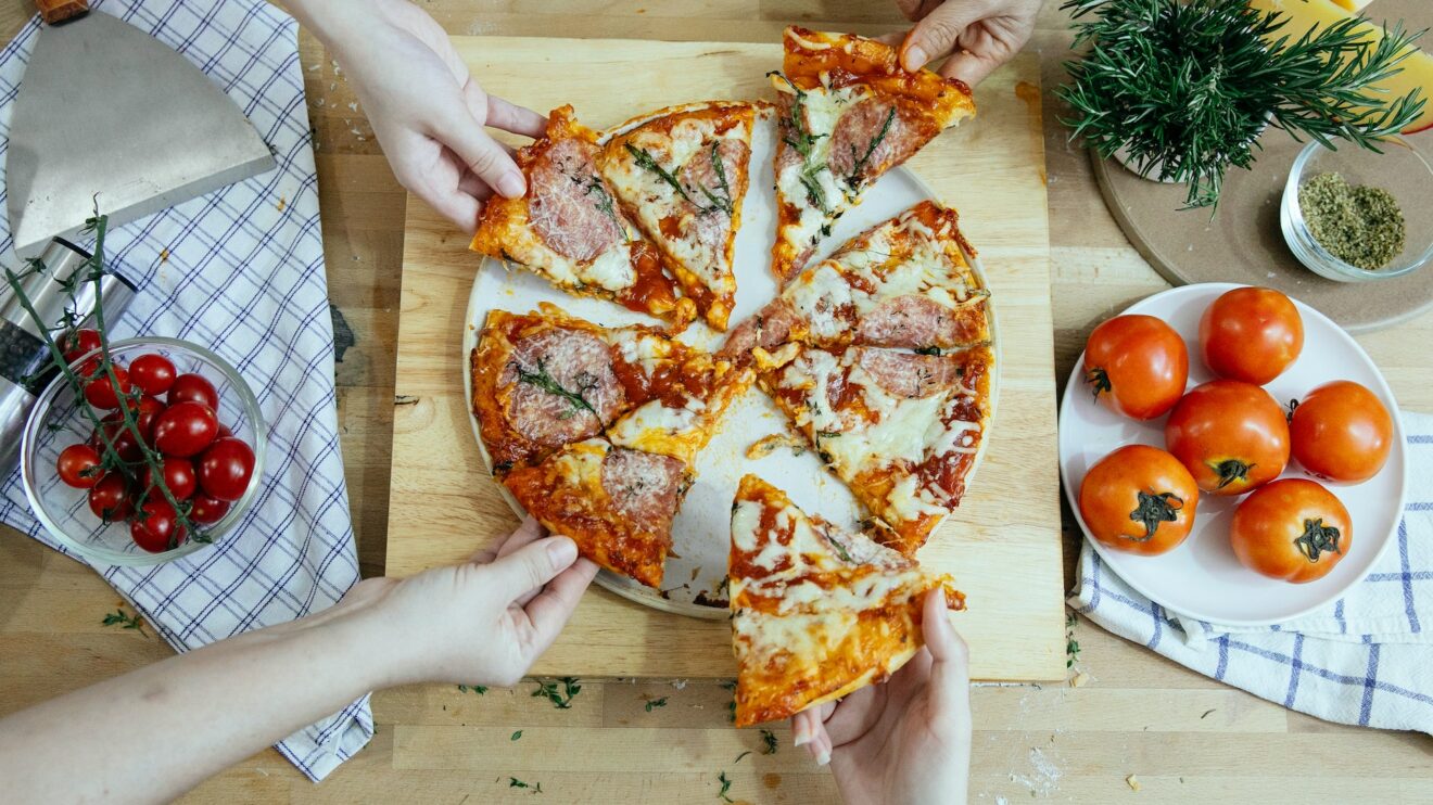 De authentieke Italiaanse smaak van pizza, maar dan bij je thuis