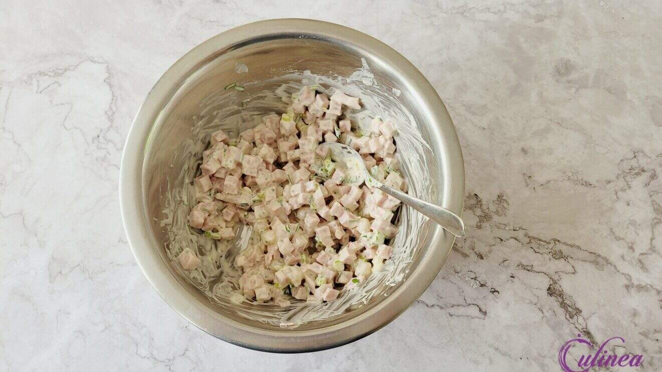 Hamsalade met lente-ui