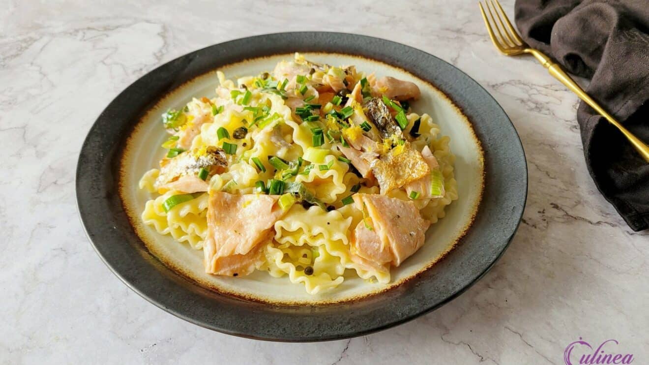 Pasta met gerookte zalm en citroen